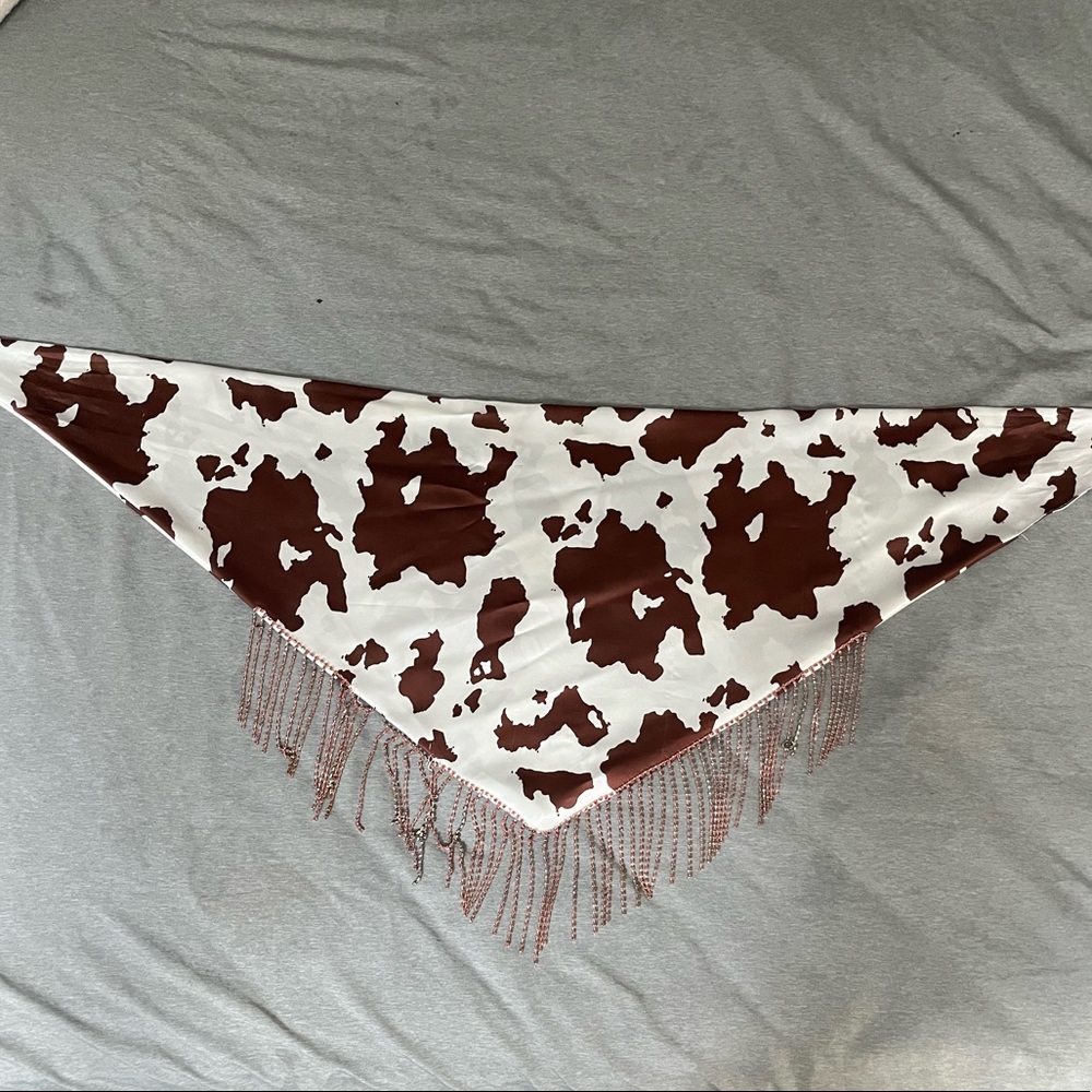 SEXY SLEEVELESS COW PRINT TOP FOR SALE!! 🌸🌸🌸